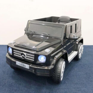 お子様が運転する乗るラジコンカー ディティールが高すぎる