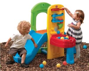 ボールの転がる滑り台